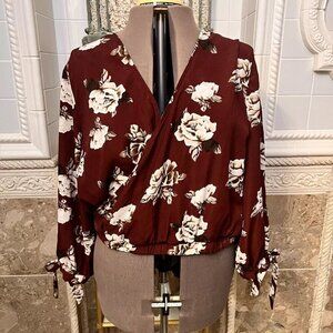 Belle Tweed. Sz 2X. Crossover Bodice Maroon Floral Blouson Top. Pullover  B102